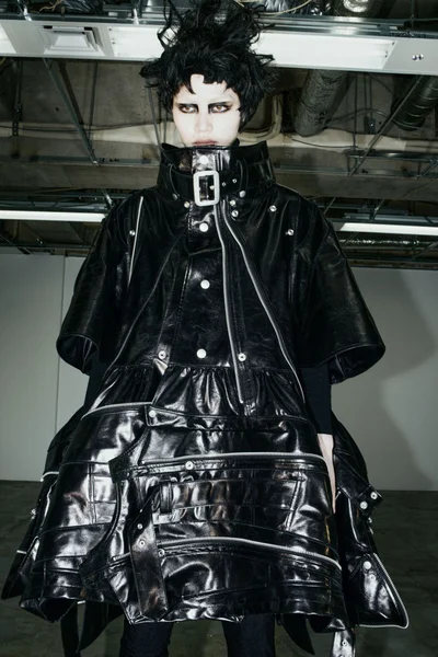 Look 4